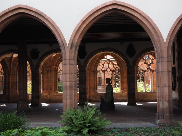 CHBSL - Basel - Cloister Basel Cathedral Munster.jpg